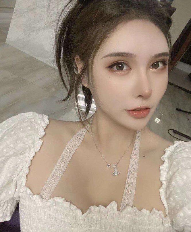 会馆享受在校小妹的服务